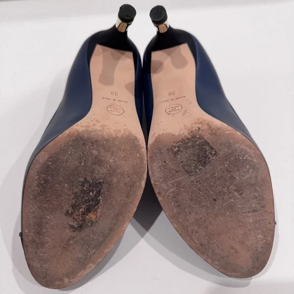 CHANEL Cruise 2012 Collection Cap Toe Pumps Navy Black 38 GUC - Picture 15 of 15